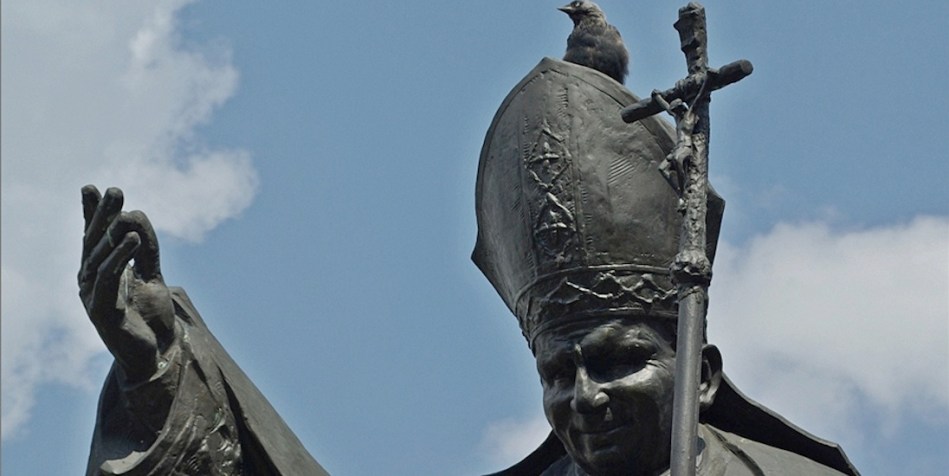wojtyla z ptakiem-150623-1100550